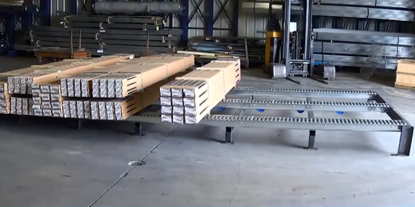 Split Roller Pallet Flow Rack - Mallard Manufacturing